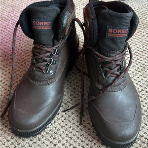 Gently used Sorel boots Womens size 11